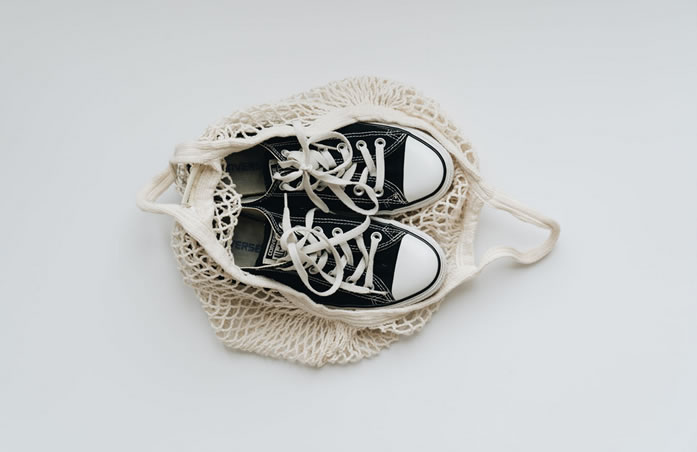 海淘鞋子尺码如何选择（正确测量脚内长和脚长）