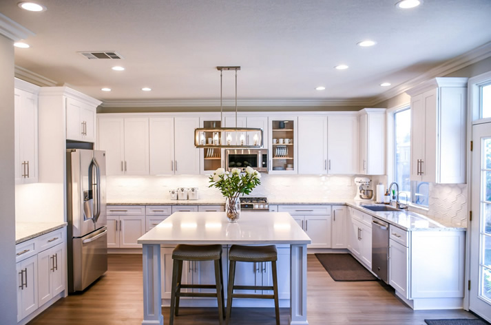 几款值得选择的厨房油污清洁剂推荐（厨房油污克星，不只有威猛先生）